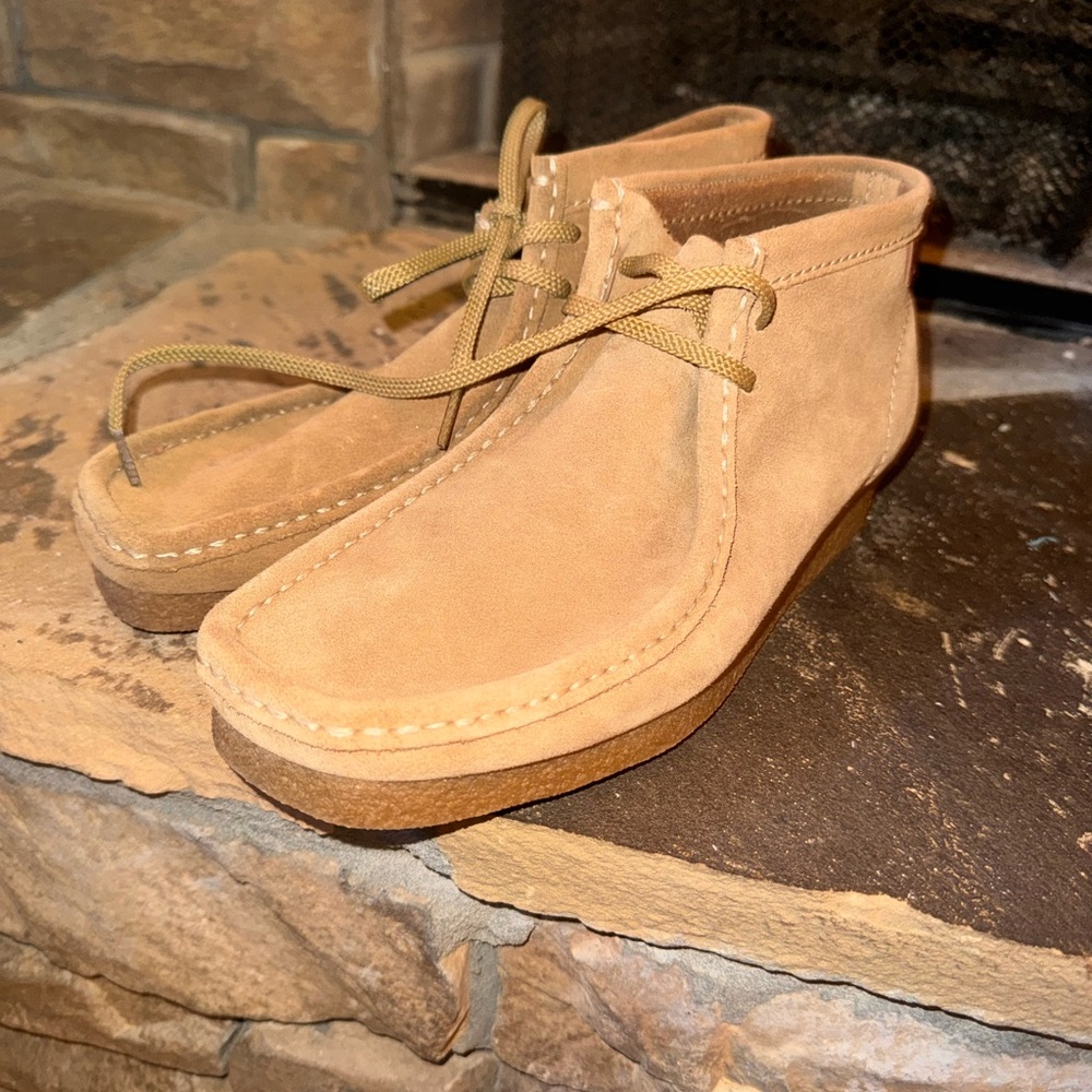 Clark's Tan Suede Wallabee Boots